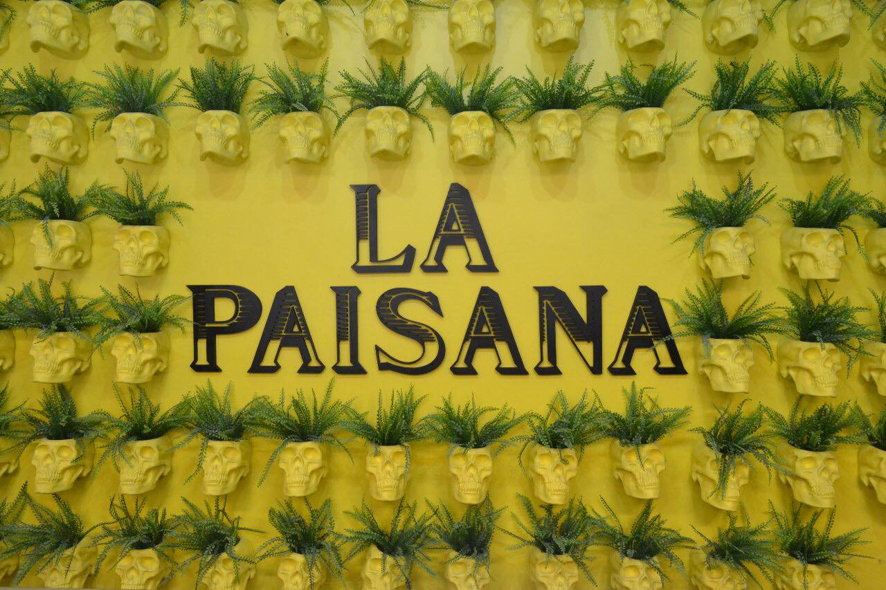 LA PAISANA